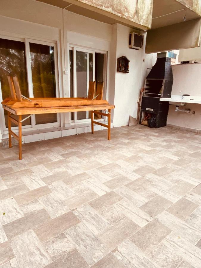 Apartamento até 10 pessoas na enseada Guarujá em condomínio clube praia piscinas salão jogos quadra futebol campo parquinho brinquedos Wi-fi Home office Esterno foto