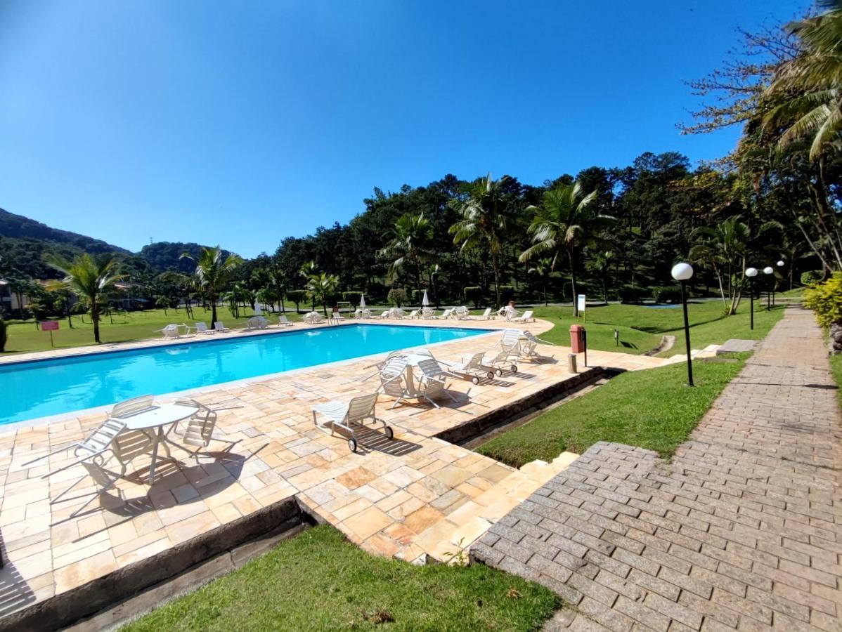 Apartamento até 10 pessoas na enseada Guarujá em condomínio clube praia piscinas salão jogos quadra futebol campo parquinho brinquedos Wi-fi Home office Esterno foto