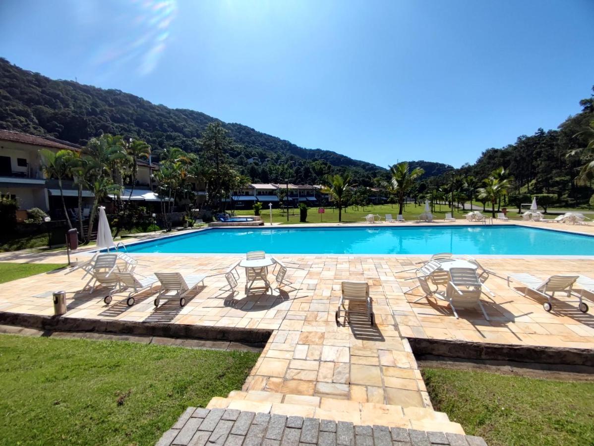 Apartamento até 10 pessoas na enseada Guarujá em condomínio clube praia piscinas salão jogos quadra futebol campo parquinho brinquedos Wi-fi Home office Esterno foto